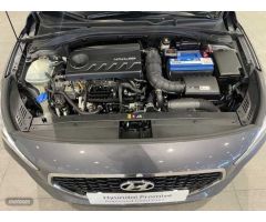 Hyundai i30 1.4 TGDI Tecno 140 de 2017 con 35.000 Km por 14.490 EUR. en Barcelona
