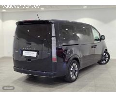 Hyundai Staria Staria 2.2CRDi 7S Style 4x4 177 Aut. de 2022 con 83.500 Km por 42.900 EUR. en Barcelo