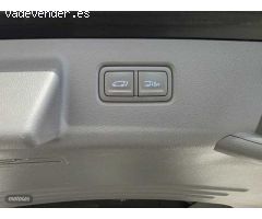 Hyundai Staria Staria 2.2CRDi 7S Style 4x4 177 Aut. de 2022 con 83.500 Km por 42.900 EUR. en Barcelo