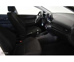 Hyundai Bayon 1.2 MPI Klass de 2024 con 17.081 Km por 16.900 EUR. en Alicante