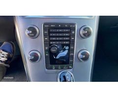 Volvo XC 60 D3 Momentum Automatico de 2017 con 142.271 Km por 24.900 EUR. en Murcia