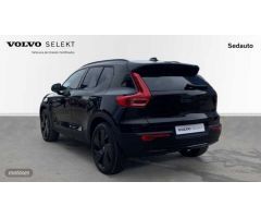 Volvo XC40 Black Edition Ultra, B3 Mild Hybrid, Gasolina de 2024 con 13.798 Km por 46.400 EUR. en Mu