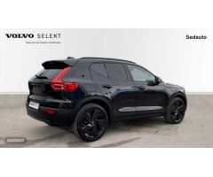 Volvo XC40 Black Edition Ultra, B3 Mild Hybrid, Gasolina de 2024 con 13.798 Km por 46.400 EUR. en Mu