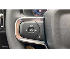 Volvo XC40 Black Edition Ultra, B3 Mild Hybrid, Gasolina de 2024 con 13.798 Km por 46.400 EUR. en Mu