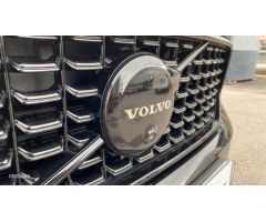 Volvo XC40 Black Edition Ultra, B3 Mild Hybrid, Gasolina de 2024 con 13.798 Km por 46.400 EUR. en Mu