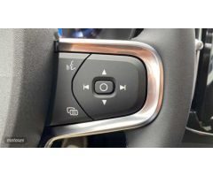 Volvo XC40 Black Edition Ultra, B3 Mild Hybrid, Gasolina de 2024 con 13.798 Km por 46.400 EUR. en Mu