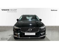 Volvo XC 60 2.0 T6 RECHARGE CORE AUTO 4WD 350 5P de 2023 con 15.000 Km por 46.900 EUR. en Madrid