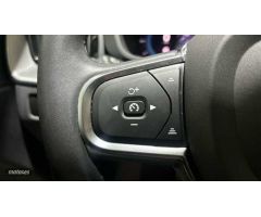 Volvo XC 60 2.0 T6 RECHARGE CORE AUTO 4WD 350 5P de 2023 con 15.000 Km por 46.900 EUR. en Madrid