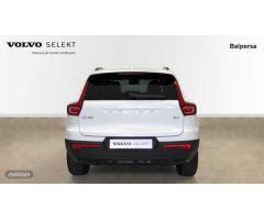 Volvo XC40 XC40 Plus, B3 Mild hybrid, Gasolina, Dark de 2025 con 10 Km por 46.990 EUR. en Ourense