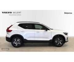 Volvo XC40 XC40 Plus, B3 Mild hybrid, Gasolina, Dark de 2025 con 10 Km por 46.990 EUR. en Ourense