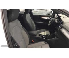 Volvo XC40 XC40 Plus, B3 Mild hybrid, Gasolina, Dark de 2025 con 10 Km por 46.990 EUR. en Ourense