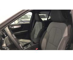 Volvo XC40 XC40 Plus, B3 Mild hybrid, Gasolina, Dark de 2025 con 10 Km por 46.990 EUR. en Ourense