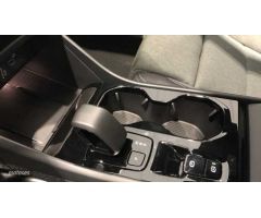 Volvo XC40 XC40 Plus, B3 Mild hybrid, Gasolina, Dark de 2025 con 10 Km por 46.990 EUR. en Ourense