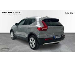 Volvo XC40 XC40 Core, B3 Mild Hybrid, Gasolina de 2024 con 13.500 Km por 35.900 EUR. en Madrid