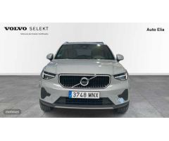 Volvo XC40 XC40 Core, B3 Mild Hybrid, Gasolina de 2024 con 13.500 Km por 35.900 EUR. en Madrid