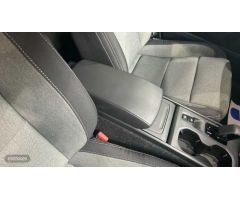 Volvo XC40 XC40 Core, B3 Mild Hybrid, Gasolina de 2024 con 13.500 Km por 35.900 EUR. en Madrid