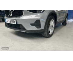 Volvo XC40 XC40 Core, B3 Mild Hybrid, Gasolina de 2024 con 13.500 Km por 35.900 EUR. en Madrid