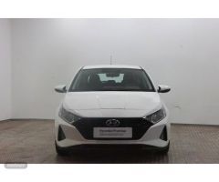 Hyundai i20 1.0 TGDI 48V Essence 74 kW (100 CV) de 2021 con 46.587 Km por 13.990 EUR. en MADRID