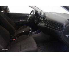 Hyundai Bayon 1.2 MPI Maxx de 2022 con 29.560 Km por 16.500 EUR. en Girona