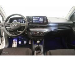 Hyundai Bayon 1.2 MPI Maxx de 2022 con 29.560 Km por 16.500 EUR. en Girona