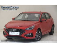 Hyundai i30 1.5 DPI Klass SLX 110 de 2022 con 12.365 Km por 15.900 EUR. en Girona