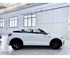 Volkswagen T-Roc Cabrio R-Line 1.5 TSI 150CV DSG de 2024 con 2.060 Km por 39.990 EUR. en Barcelona