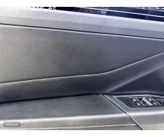 Volkswagen T-Roc Cabrio R-Line 1.5 TSI 150CV DSG de 2024 con 2.060 Km por 39.990 EUR. en Barcelona