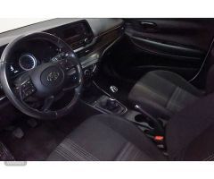 Hyundai i20 1.0 TGDI 48V Essence 74 kW (100 CV) de 2021 con 46.587 Km por 13.990 EUR. en Guadalajara