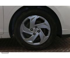 Hyundai i20 1.0 TGDI 48V Essence 74 kW (100 CV) de 2021 con 46.587 Km por 13.990 EUR. en Guadalajara
