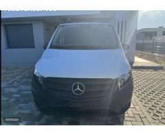 Mercedes Vito 116CDI AT 120kW Tourer Select Compacta de 2021 con 160.132 Km por 9.500 EUR. en Valenc