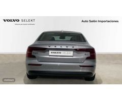 Volvo S60 S60 Core, B4 (gasolina), Gasolina de 2023 con 34.862 Km por 35.900 EUR. en Asturias