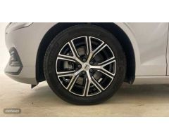 Volvo S60 S60 Core, B4 (gasolina), Gasolina de 2023 con 34.862 Km por 35.900 EUR. en Asturias