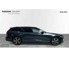 Volvo V 60 V60 Plus, B4 (diesel), Diesel, Dark de 2023 con 40.000 Km por 45.900 EUR. en Madrid