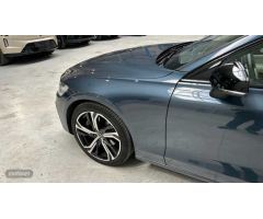 Volvo V 60 V60 Plus, B4 (diesel), Diesel, Dark de 2023 con 40.000 Km por 45.900 EUR. en Madrid