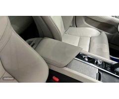 Volvo V 60 V60 Plus, B4 (diesel), Diesel, Dark de 2023 con 40.000 Km por 45.900 EUR. en Madrid