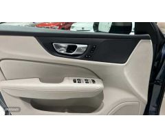 Volvo V 60 V60 Plus, B4 (diesel), Diesel, Dark de 2023 con 40.000 Km por 45.900 EUR. en Madrid