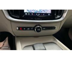 Volvo V 60 V60 Plus, B4 (diesel), Diesel, Dark de 2023 con 40.000 Km por 45.900 EUR. en Madrid