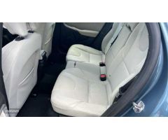 Volvo V 40 V40 D2 Momentum Automatico de 2014 con 70.947 Km por 15.900 EUR. en Cordoba