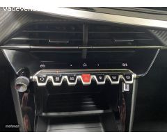 Peugeot e-2008 Electrico Active 136CV BEV de 2024 con 7.000 Km por 25.300 EUR. en Malaga