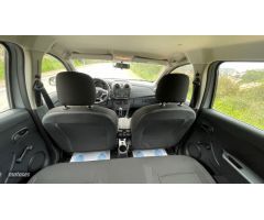 Dacia Sandero 1.0 74cv de 2017 con 109.058 Km por 6.400 EUR. en Girona