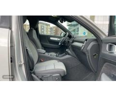 Volvo XC40 2.0 B3 CORE AUTO 5P de 2024 con 30.300 Km por 32.900 EUR. en Vizcaya
