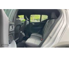 Volvo XC40 2.0 B3 CORE AUTO 5P de 2024 con 30.300 Km por 32.900 EUR. en Vizcaya