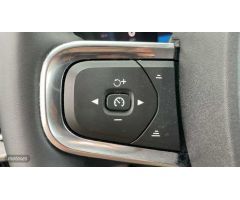 Volvo XC40 2.0 B3 CORE AUTO 5P de 2024 con 30.300 Km por 32.900 EUR. en Vizcaya