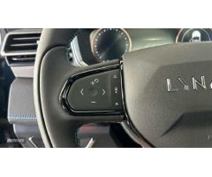 Lynk & Co 01 1.5 PHEV 6.6KW 261 5P de 2023 con 18.273 Km por 28.900 EUR. en Cordoba