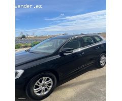 Volvo XC 60 Kinetic de 2015 con 120.000 Km por 16.500 EUR. en Valencia