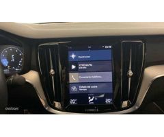 Volvo S60 S60 Core, B4 Semihibrido, Gasolina de 2024 con 19.665 Km por 36.900 EUR. en Asturias