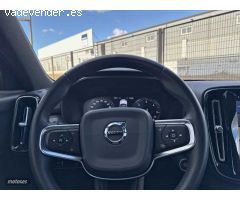 Volvo XC40 Momentum, D3 150 CV/320 Nm de 2020 con 68.175 Km por 28.500 EUR. en Badajoz