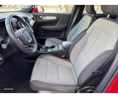 Volvo XC40 Momentum, D3 150 CV/320 Nm de 2020 con 68.175 Km por 28.500 EUR. en Badajoz