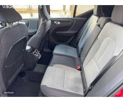 Volvo XC40 Momentum, D3 150 CV/320 Nm de 2020 con 68.175 Km por 28.500 EUR. en Badajoz