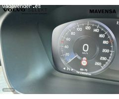 Volvo XC40 Momentum, D3 150 CV/320 Nm de 2020 con 68.175 Km por 28.500 EUR. en Badajoz
